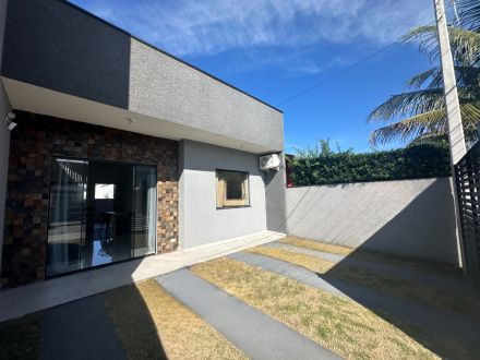 Ref.: R-283 Residência à 100 metros da praia no balneário Monções em Pontal do Paraná – PR